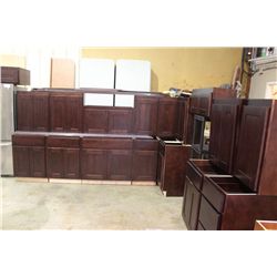 10 X 14 EXPRESSO 17 PEICE KITCHEN CABINET SET