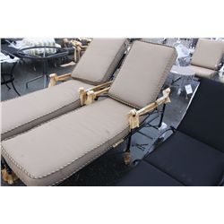 BLACK RINGED LEG MOBILE LOUNGE CHAIR