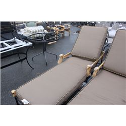 BLACK RINGED LEG MOBILE LOUNGE CHAIR