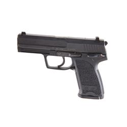 H&K Mdl USP Cal .40S&W SN:22-073394 Double action semi-auto 13 shot pistol made in Germany. Matte bl