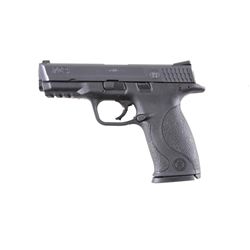 Smith & Wesson Mdl M&P 40 Cal .40S&W SN:MPJ7273, Double action semi-auto pistol with stainless steel