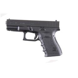 Glock Mdl 19 Cal 9mm SN:LGE318 Compact double action only 15 shot semi-auto pistol. Matte black slid