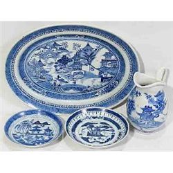 CHINESE CANTON BLUE & WHITE PLATTER, SAUCERS, & PITCHER, ANTIQUE