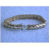 Image 3 : 14k Yellow Gold Bracelet with Baguettes Diamonds