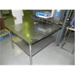 40" X 48" STAINLESS STEEL TABLE