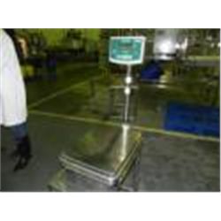 YAMATO STAINLESS STEEL DIGITAL SCALE, MODEL