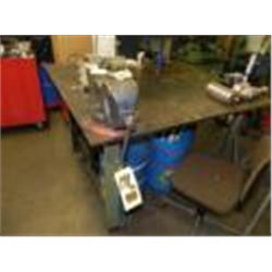 STEEL WORK BENCH WITH VISE