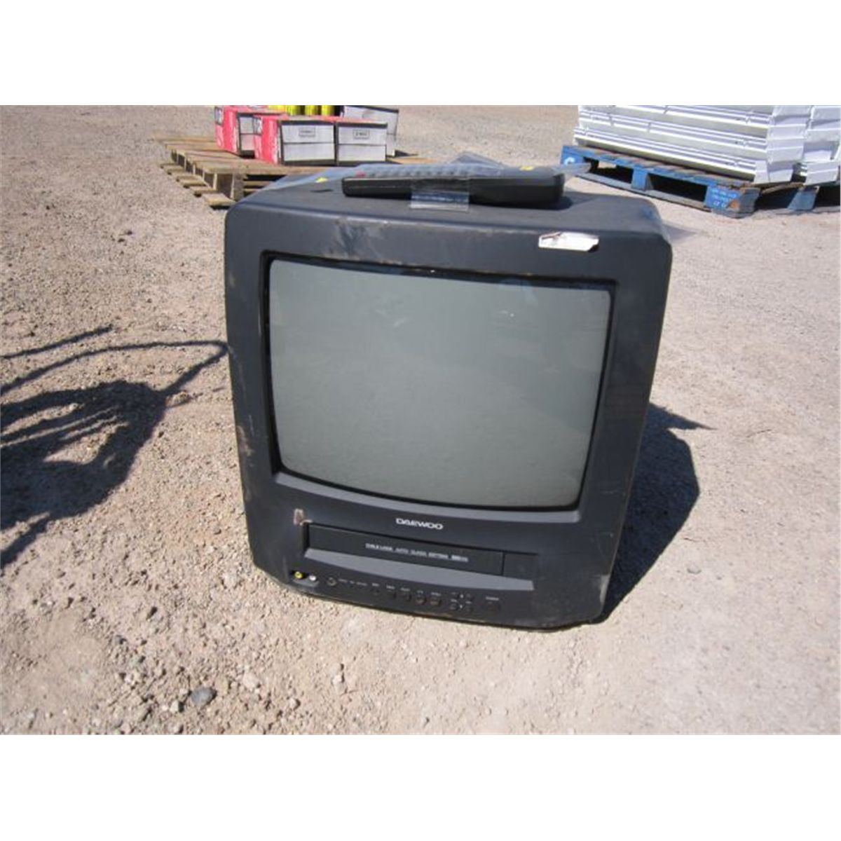 Daewoo 14" TV/VCR Combo w/ Remote