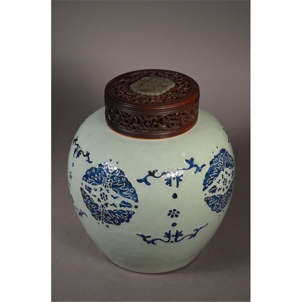 18th C. Chinese Qianlong BW Ginger Jar w/ Jade Lid