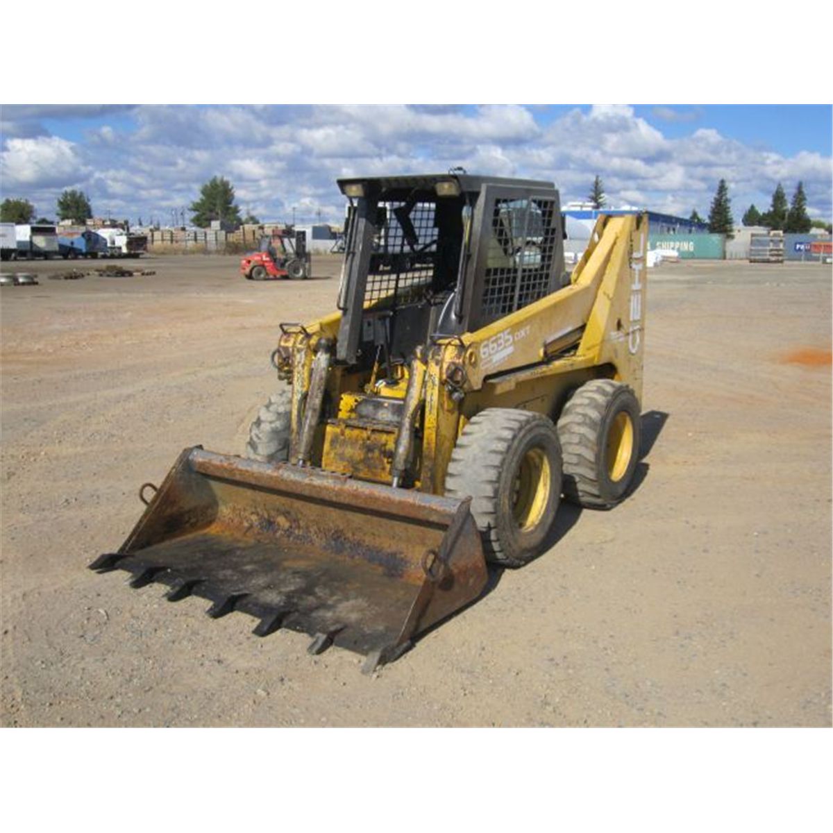 2000 Gehl SL 6635 DXT Skid Steer Loader
