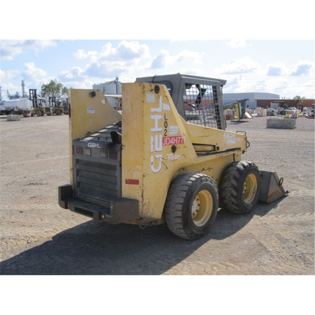 2000 Gehl SL 6635 DXT Skid Steer Loader