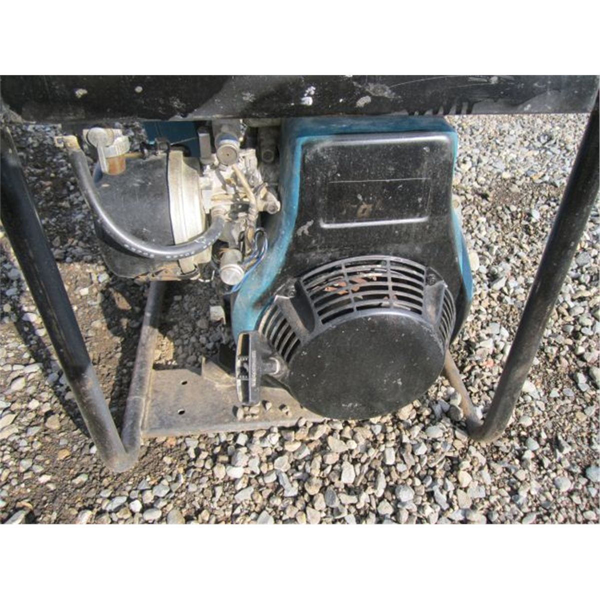 Makita G6100R 11 Hp Portable Generator