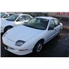 Image 1 : 1999 WHITE PONTIAC SUNFIRE 4 DR SEDAN