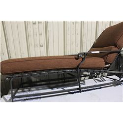 CHAISSE LOUNGE WITH BROWN CUSHION