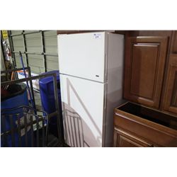 KENMORE WHITE REFRIGERATOR/FREEZER