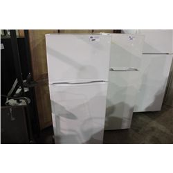 FRIGIDAIRE APARTMENT SIZE FRIDGE/FREEZER