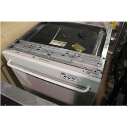 ARISTON WHITE DISHWASHER
