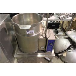 CLEVELAND STEAMER KETTLE
