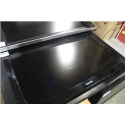 SAMSUNG 40' LCD TV