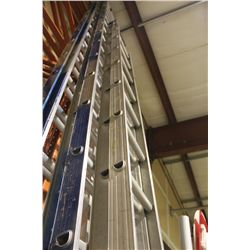 LARGE ALUMINUM EXTENSION LADDER