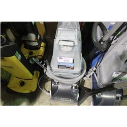 RECONDITIONED HOOVER STEAM VAC