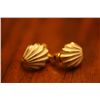 Image 1 : Clip-on Shell Earrings