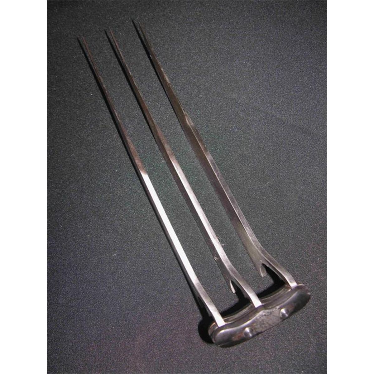 Wolverine Metal Claws