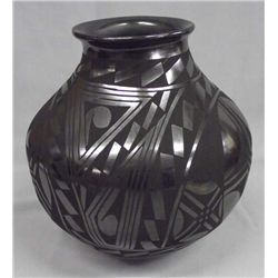 Mata Ortiz Black On Black Pottery - Lucia Soto