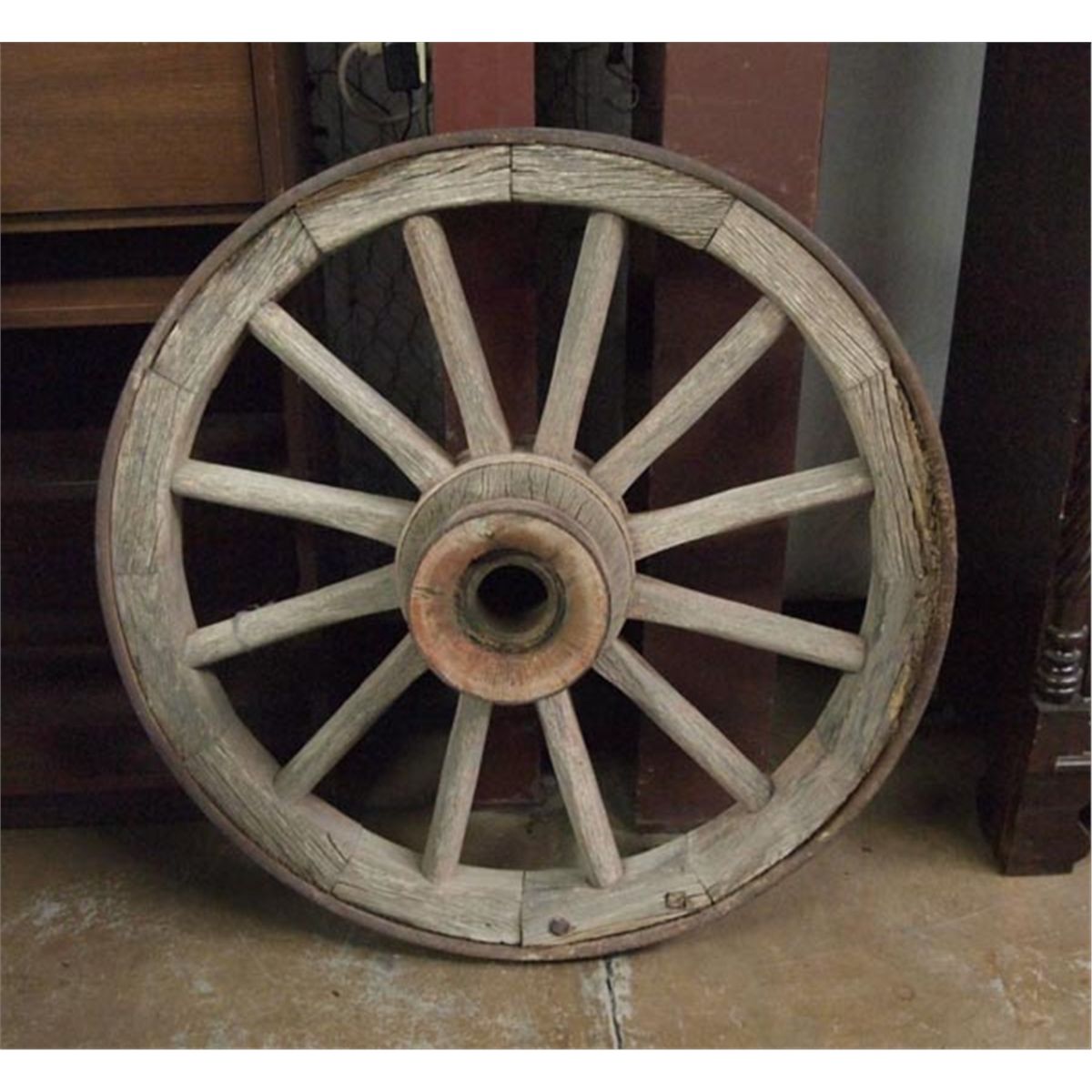Antique Heavy Wood Wagon Wheel Iron Rim MUST BE PICKED UP