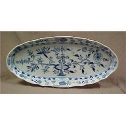 Meissen "Blue Onion" oval platter, 11 1/2"
