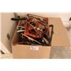 Image 1 : BOX OF HANGERS