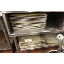 LARGE QUANTITY OF BAKING TRAYS