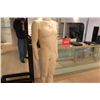 Image 1 : 1 MALE MANNEQUIN