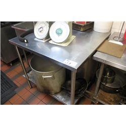 STAINLESS STEEL TABLE
