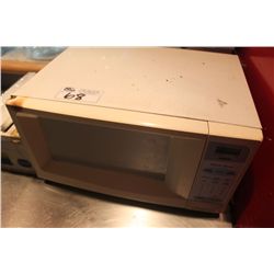 SANYO MICROWAVE OVEN