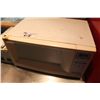 Image 1 : SANYO MICROWAVE OVEN