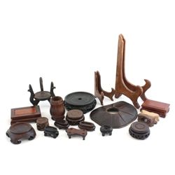 Box of Chinese carved wood stands