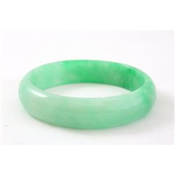 Exceptional Chinese jadeite bangle