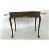 Image 2 : C.W. Kittinger mahogany tea table