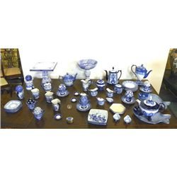 Bombe blue & white porcelain tea/coffee set