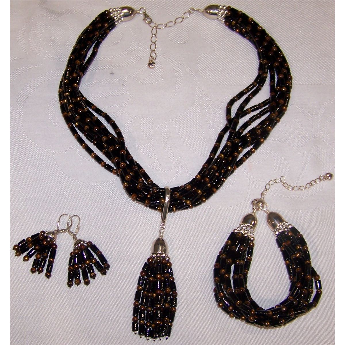 Black Coral Jewelry Suite Inclu Necklace, Pendant, Earrings & Bracelet