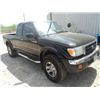 Image 2 : 1999 - TOYOTA TACOMA
