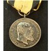 Image 3 : RARE ORIG. WWI IMPERIAL KING WILHELM MEDAL & RIBBON