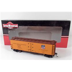 INTER MOUNTAIN RAILWAY R-40-10 REFRIGERATION CAR - TRAIN