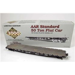 LIFE LIKE PROTO 2000 - AAR STANDARD 50 TON FLAT CAR - HO SCALE TRAIN