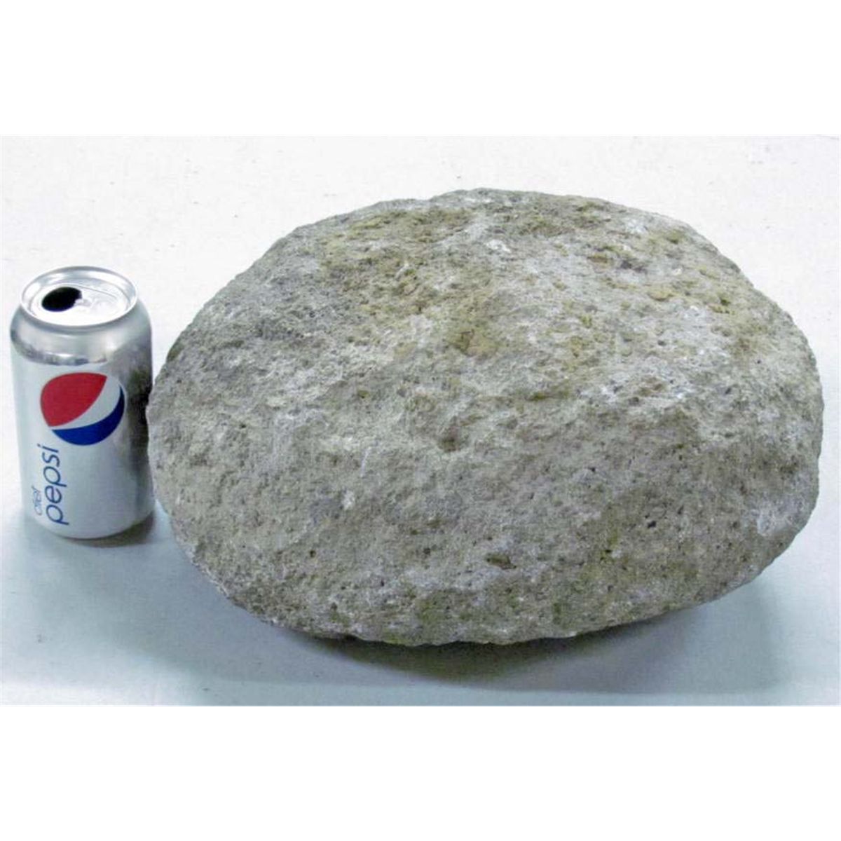 LARGE ANTIQUE NATIVE AMERICAN GRINDING STONE