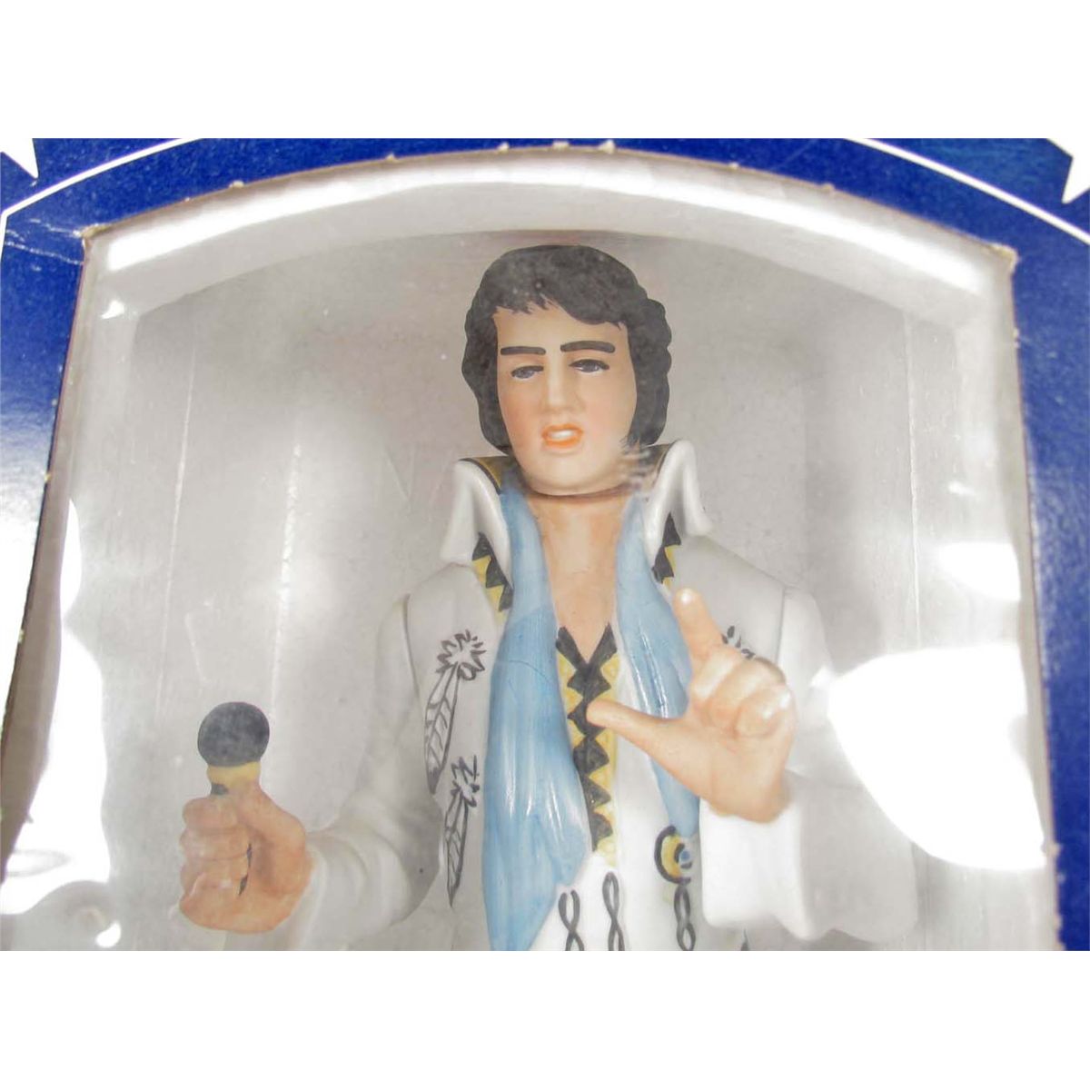 1977 ELVIS PRESLEY WHISKEY DECANTER MADE BY MCCORMICK DISTILLING CO