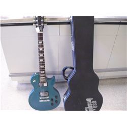 2002 Gibson/Les Paul Electric Guitar W/Hard Shell