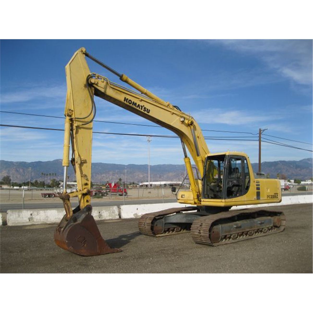 1998 Komatsu PC220LC-6 Hydraulic Excavator