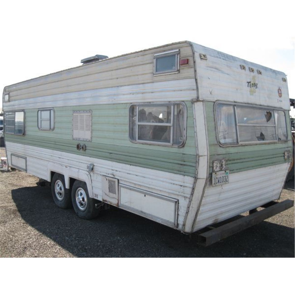 1976 Terry 24' Travel Trailer